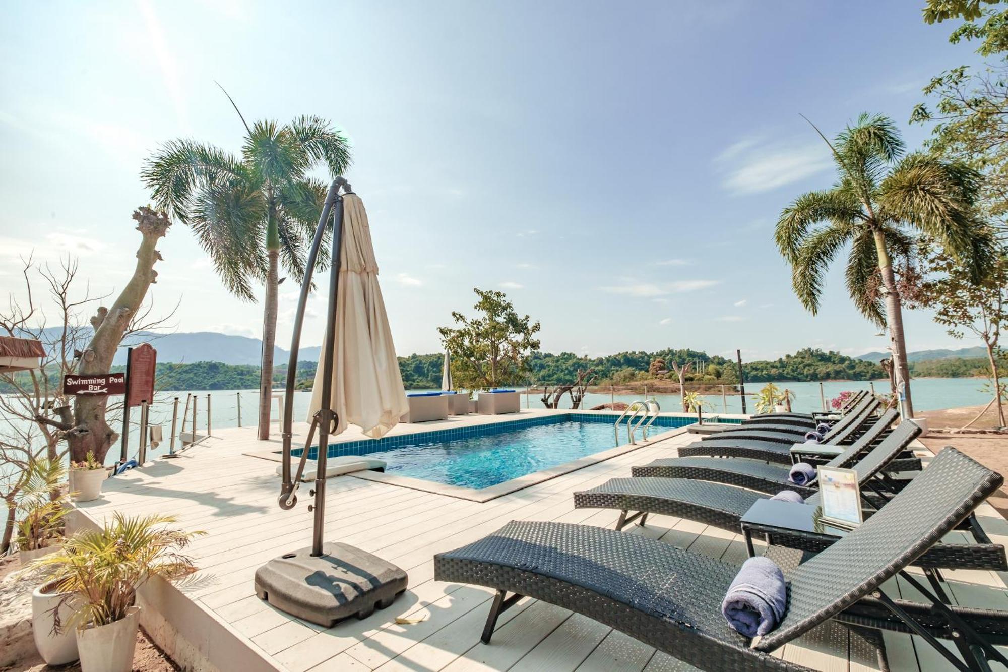 The Sanctuary Nam Ngum Beach Resort Vang Vieng Exterior foto